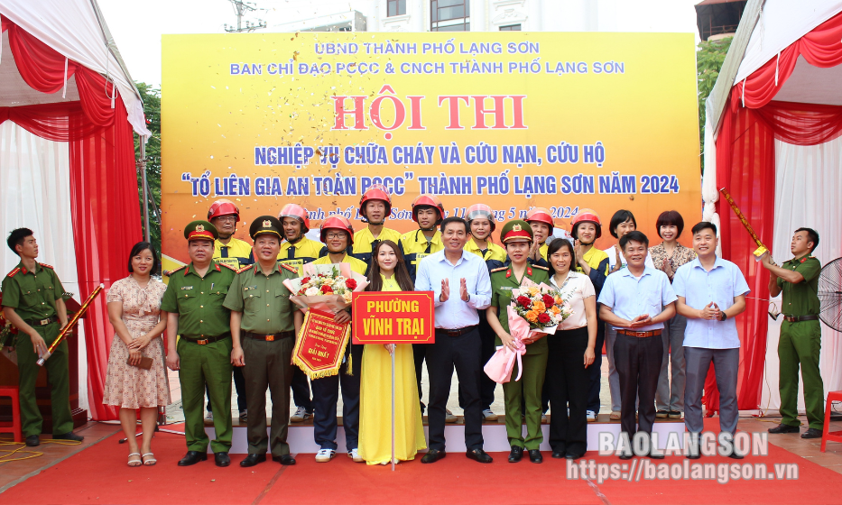 Thành phố Lạng Sơn tổ chức Hội thi nghiệp vụ chữa cháy và cứu nạn, cứu hộ “Tổ liên gia an toàn phòng cháy, chữa cháy”