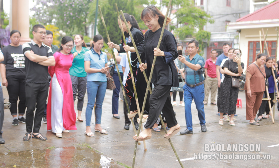 Hơn 600 vận động viên tham gia giải thể thao các dân tộc thiểu số huyện Tràng Định năm 2024