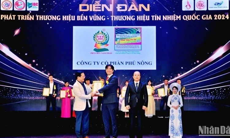 Phát triển doanh nghiệp bền vững, thương hiệu tín nhiệm quốc gia năm 2024