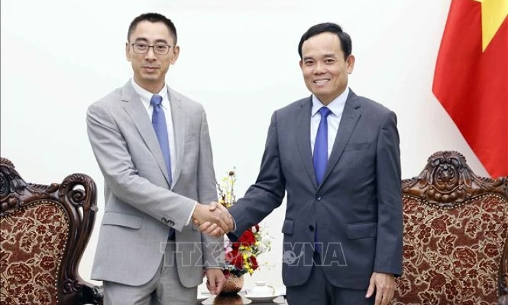 越南政府副总理陈流光会见华为公司副总裁