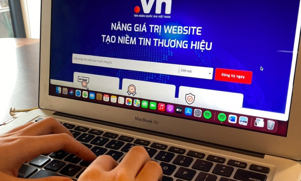 Công dân Việt Nam từ 18 đến 23 tuổi sẽ được miễn phí 2 năm sử dụng tên miền “id.vn”