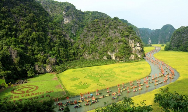 Khai mạc Tuần Du lịch 'Sắc vàng Tam Cốc - Tràng An'