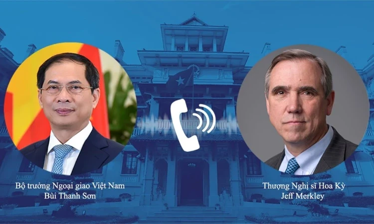 Bộ trưởng Ngoại giao Bùi Thanh Sơn điện đàm với Thượng nghị sĩ Hoa Kỳ Jeff Merkley