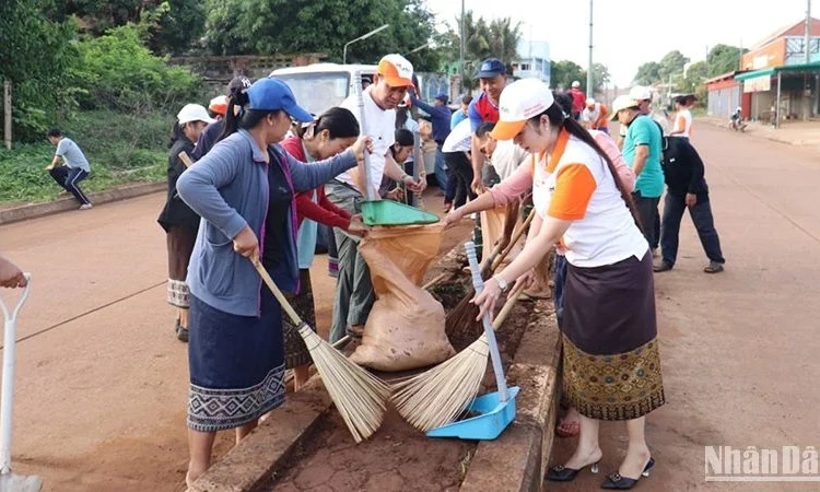 Lào kêu gọi người dân tăng cường phòng chống sốt xuất huyết trong mùa mưa