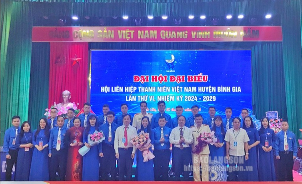 Ủy ban Hội LHTN Việt Nam huyện Bình Gia khóa VI, nhiệm kỳ 2024-2029 ra mắt tại đại hội