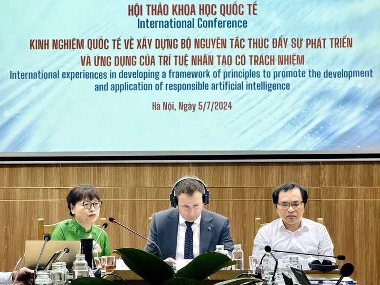 Hội thảo quốc tế 