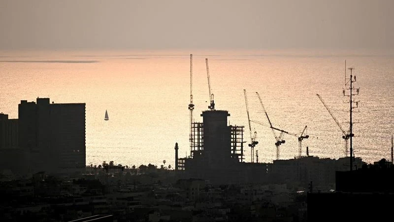 Quang cảnh một công trường xây dựng ở Tel Aviv, Israel, ngày 27/2/2024. (Ảnh: Reuters)