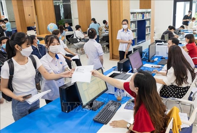 Từ ngày 18 đến ngày 30-7, thí sinh có nguyện vọng xét tuyển đại học, cao đẳng năm 2024 sẽ đăng ký, điều chỉnh bổ sung nguyện vọng không giới hạn số lần, theo hình thức trực tuyến trên Hệ thống hỗ trợ tuyển sinh chung. Ảnh minh họa: TTXVN