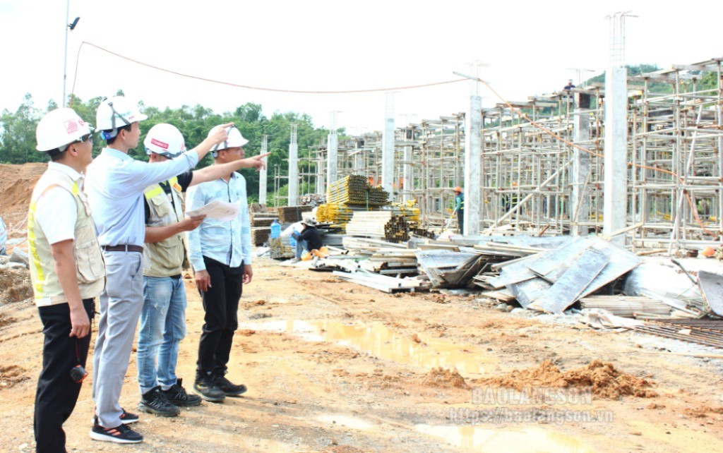 Chủ đầu tư và nhà thầu kiểm tra, giám sát việc đảm bảo an toàn trong thi công dự án Khu trung chuyển hàng hoá thuộc Khu Kinh tế cửa khẩu Đồng Đăng - Lạng Sơn