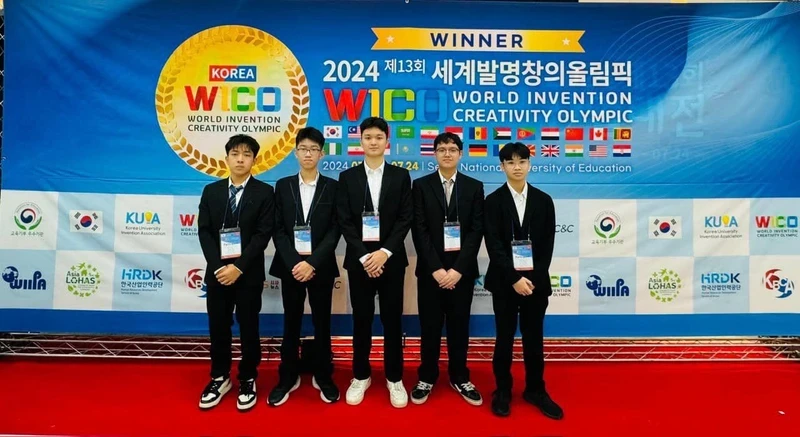 5 học sinh Việt Nam giành Cup Grand Prix tại Cuộc thi Olympic Phát minh và Sáng tạo thế giới (WICO) lần thứ 13 tại Hàn Quốc.