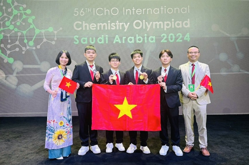 Đoàn Việt Nam dự kỳ thi Olympic Hóa học quốc tế 2024. 