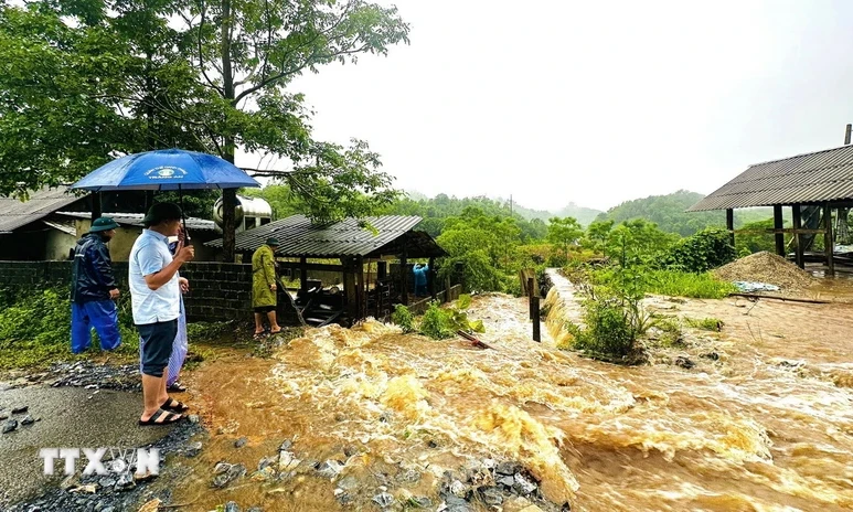 Các địa phương triển khai kịp thời công tác ứng phó với mưa lớn