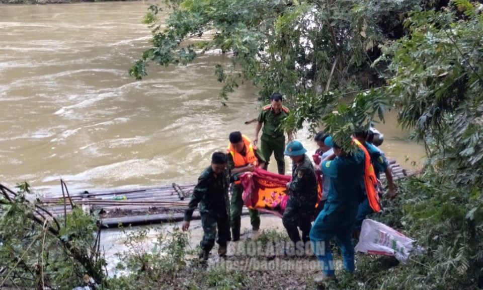 Tìm thấy thi thể nạn nhân bị đuối nước ở xã Yên Lỗ, huyện Bình Gia