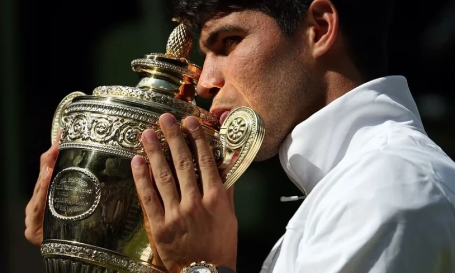 Alcaraz vô địch Wimbledon 2024 sau chiến thắng chóng vánh trước Djokovic