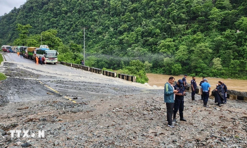 Chưa có thông tin về người Việt Nam trong vụ lở đất ở Nepal