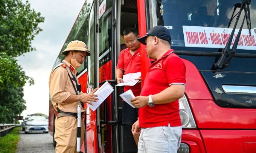 Tăng cường xử lý nghiêm các hành vi vi phạm trên cao tốc