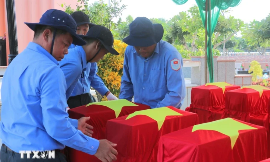 Hành trình tri ân thầm lặng đưa các liệt sỹ về với đất mẹ