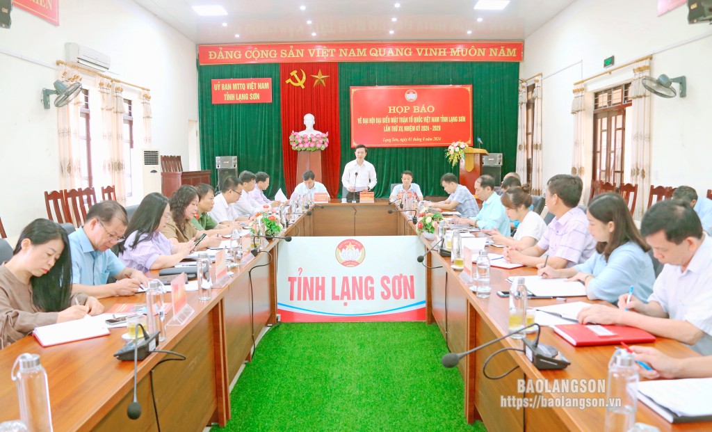 Lãnh đạo Ủy ban MTTQ tỉnh thông tin về công tác chuẩn bị Đại hội đại biểu MTTQ tỉnh lần thứ XV, nhiệm kỳ 2024 – 2029 tại buổi họp báo