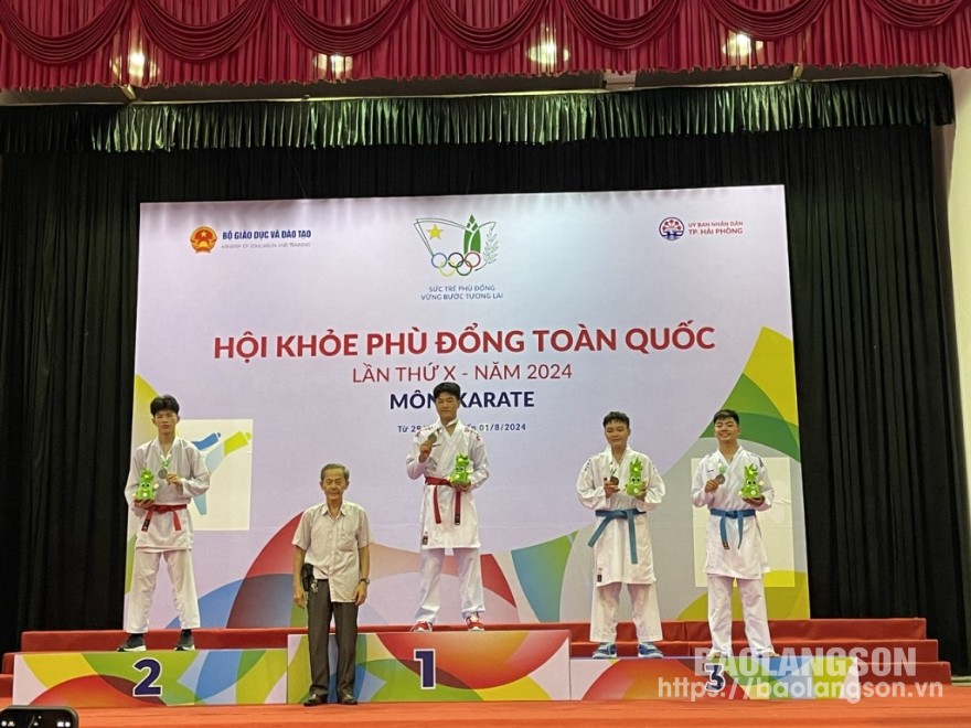 
Vận động viên Lạng Sơn giành huy chương vàng môn Karate
