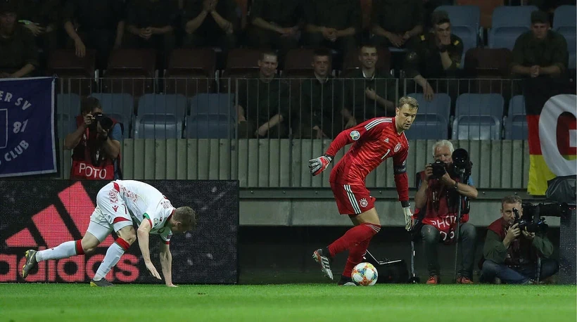 Manuel Neuer - Người kiến tạo phong cách “thủ môn quét” độc đáo. (Nguồn: DFB)