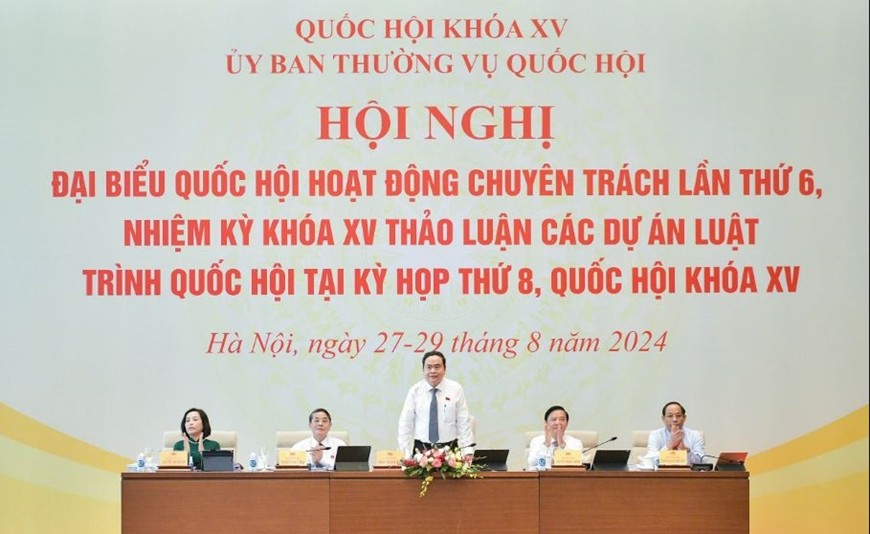  Chủ tịch Quốc hội Trần Thanh Mẫn chủ trì hội nghị. 