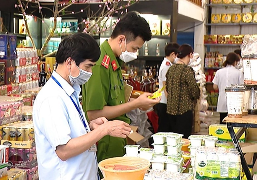 Đẩy mạnh công tác bảo đảm an toàn thực phẩm trên toàn quốc. Ảnh: suckhoedoisong.vn 