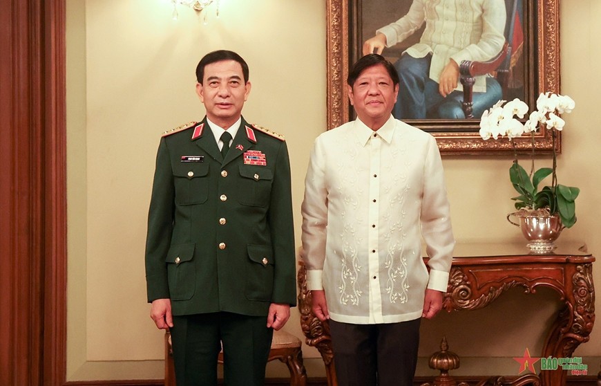 Đại tướng Phan Văn Giang chào xã giao Tổng thống Philippines Ferdinand Romualdez Marcos Jr. 