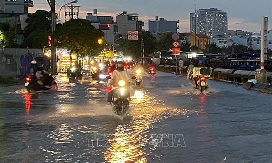 Thời tiết ngày 4/8: Vùng núi Bắc Bộ, Tây Nguyên và Nam Bộ có mưa dông