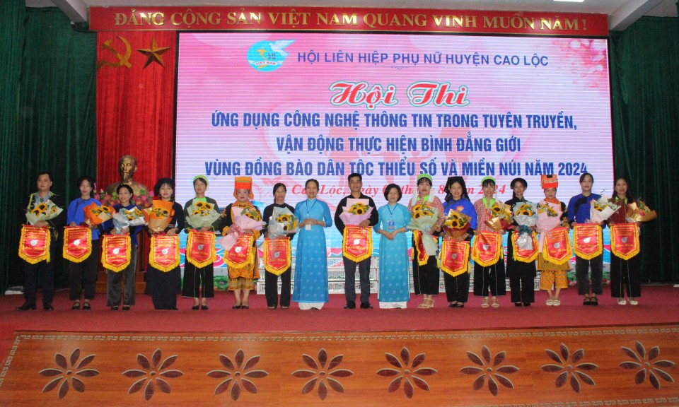 Cao Lộc tổ chức Hội thi Ứng dụng công nghệ thông tin trong tuyên truyền, vận động thực hiện bình đẳng giới