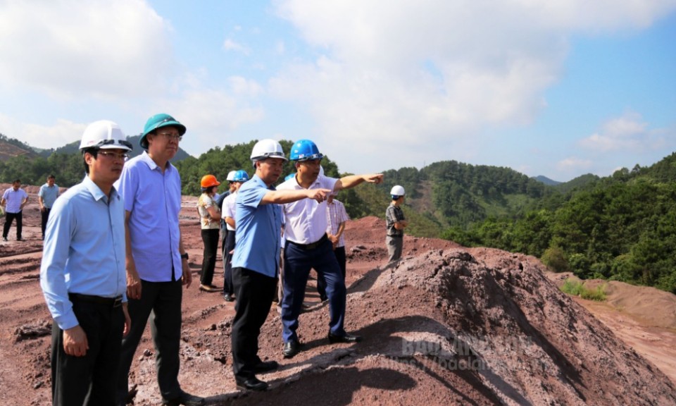 Lãnh đạo UBND tỉnh làm việc với Công ty Than Na Dương và Công ty Nhiệt điện Na Dương