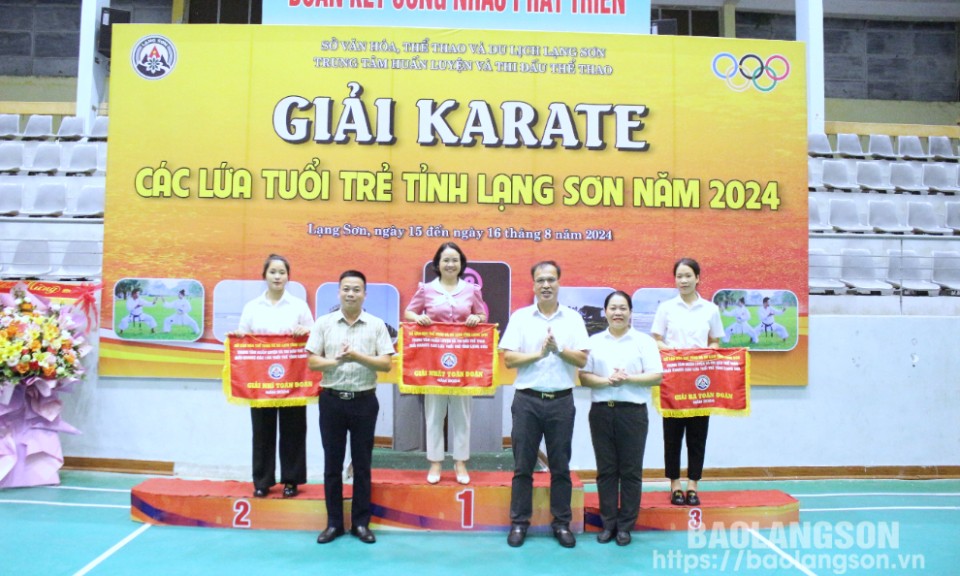 51 bộ huy chương được trao tại Giải karate các lứa tuổi trẻ tỉnh Lạng Sơn năm 2024