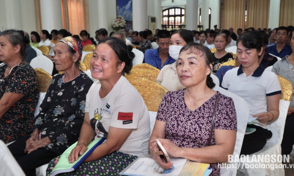 400 cán bộ được tập huấn nâng cao năng lực thực hiện công tác giảm nghèo