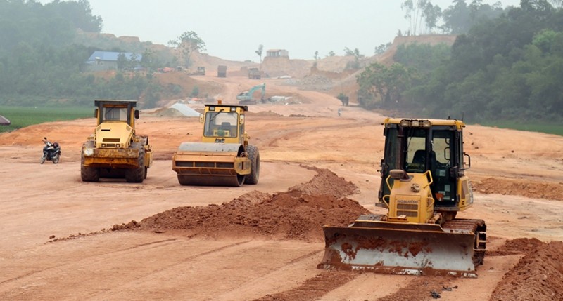 Nguyên nhân giải ngân chậm là do việc tổ chức thực hiện tại các bộ, ngành và địa phương còn nhiều bất cập.