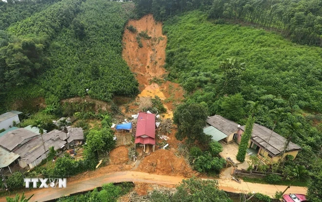 Vụ sạt lở tại thôn Bảo Tân, xã Minh Bảo, thành phố Yên Bái - nơi cướp đi sinh mạng của 4 người trong một gia đình vào ngày 10/9 vừa qua. (Ảnh: Tuấn Anh/TTXVN)