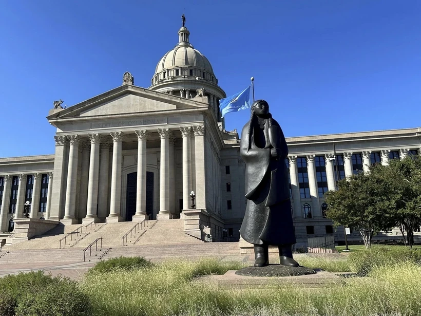 Bên ngoài Văn phòng Hội đồng bầu cử tiểu bang Oklahoma. (Ảnh: AP)