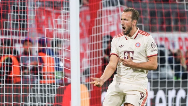 Kane ghi 4 bàn vào lưới Dinamo Zagreb.
