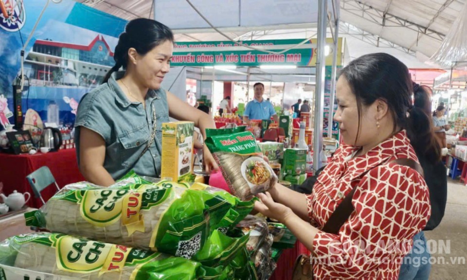 sản phẩm tiêu biểu của Lạng Sơn được trưng bày tại Hội chợ Công Thương khu vực Tây Nguyên - Kon Tum 2024