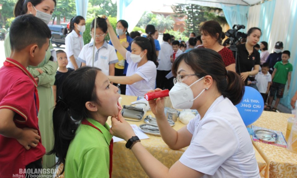 Các cấp đoàn, hội: Đồng hành với thiếu nhi  có hoàn cảnh khó khăn