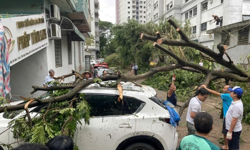 Ôtô bị hư hỏng vì thiên tai, chủ xe cần làm gì để được bồi thường bảo hiểm?