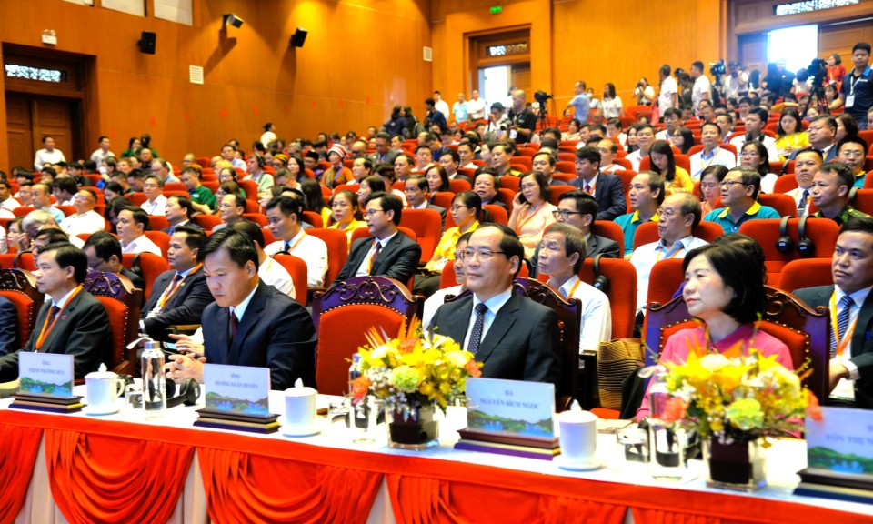 mạc hội nghị lần thứ 8 Mạng lưới Công viên địa chất toàn cầu UNESCO khu vực châu Á - Thái Bình Dương năm