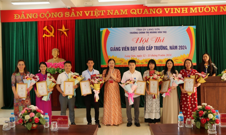 Trường Chính trị Hoàng Văn Thụ tổ chức Hội thi giảng viên dạy giỏi cấp trường năm 2024