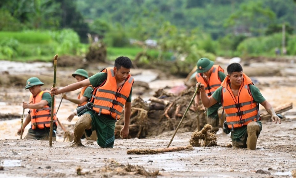 Không chùn bước trước gian khó, hiểm nguy