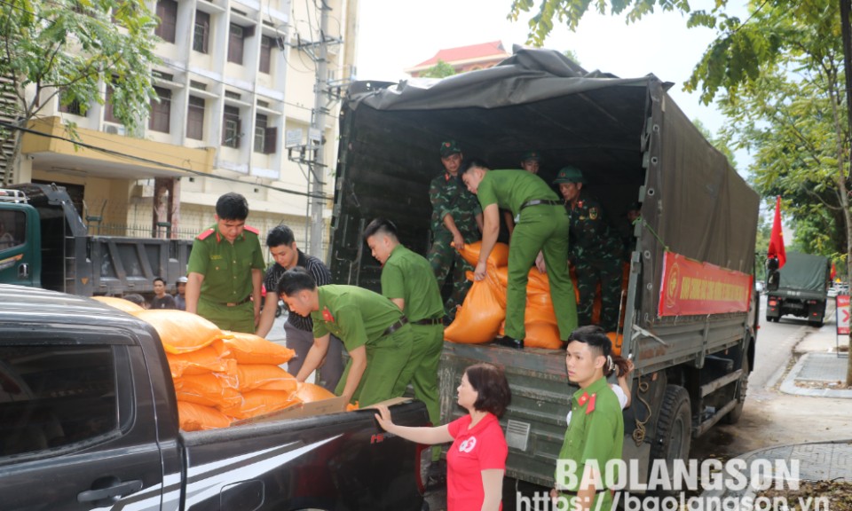 Hội Chữ Thập đỏ tỉnh: Tiếp nhận 10 tấn gạo hỗ trợ người dân khắc phục hậu quả sau cơn bão số 3