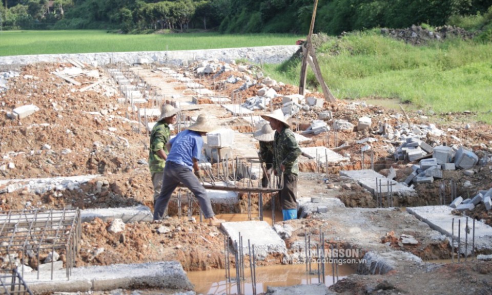 Xây dựng nông thôn mới ở xã Chí Minh: Quyết tâm vượt khó