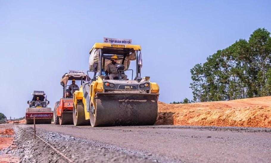 Tăng tốc thi công các Dự án cao tốc Bắc-Nam để đạt 3.000km vào năm 2025