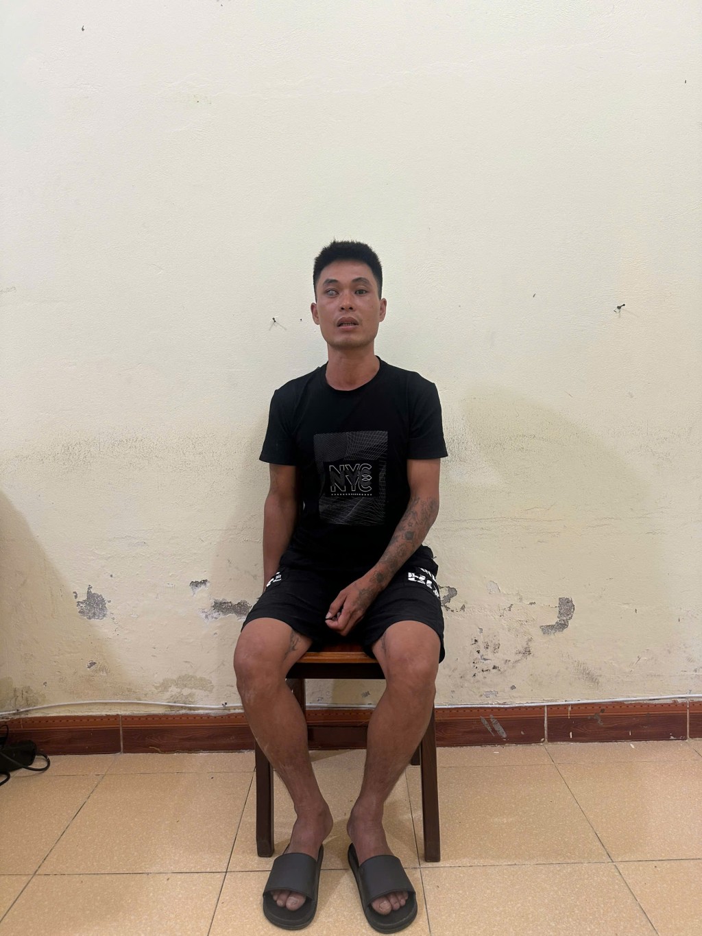 Đối tượng Phương Văn Vần tại cơ quan Công an