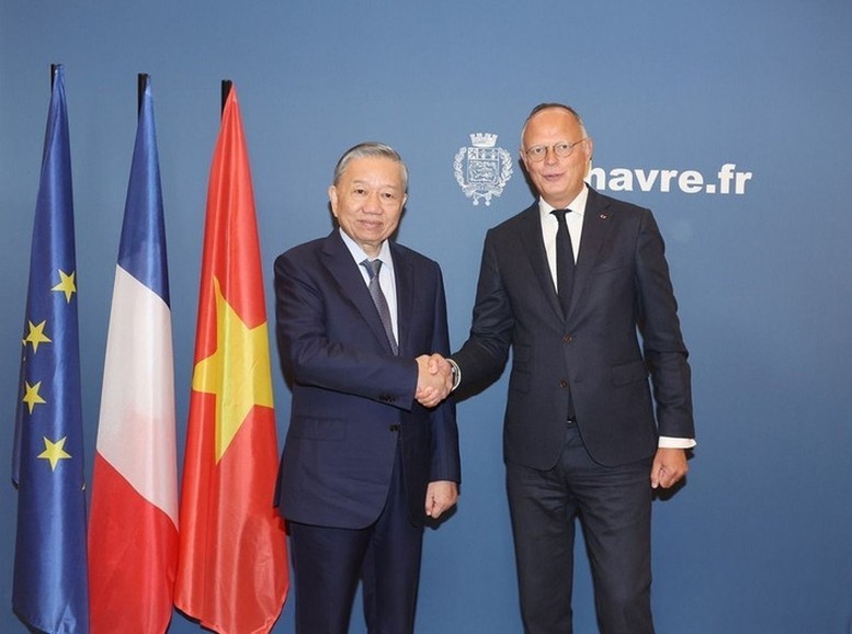 Tổng Bí thư, Chủ tịch nước Tô Lâm và Thị trưởng thành phố Le Havre Edouard Philippe