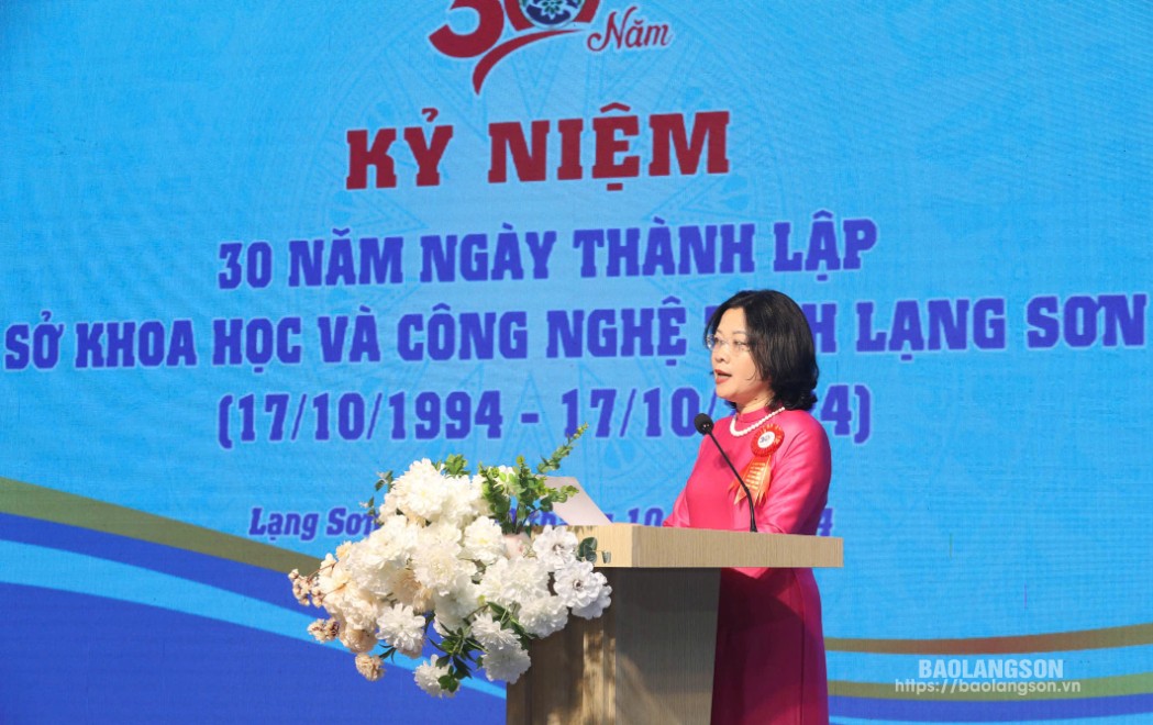 Giám đốc Sở Khoa học và Công nghệ tỉnh Lạng Sơn phát biểu khai mạc chương trình Kỷ niệm 30 năm ngày thành lập