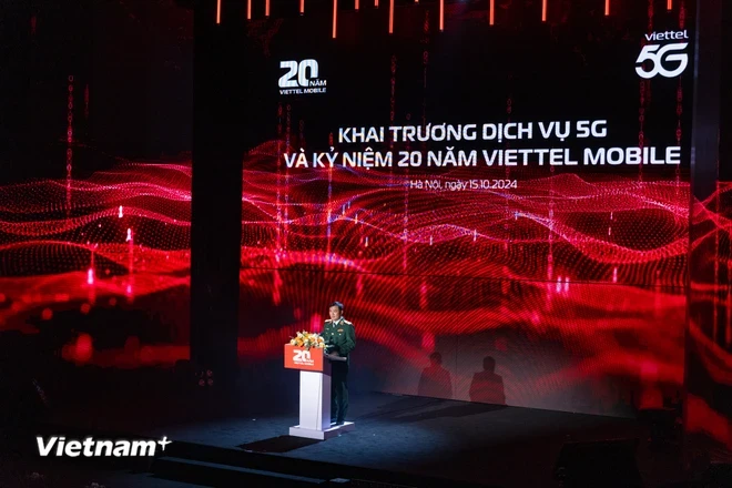 Thiếu tướng Tào Đức Thắng - Chủ tịch kiêm Tổng Giám đốc Tập đoàn Viettel phát biểu tại sự kiện. (Ảnh: Minh Sơn/Vietnam+)