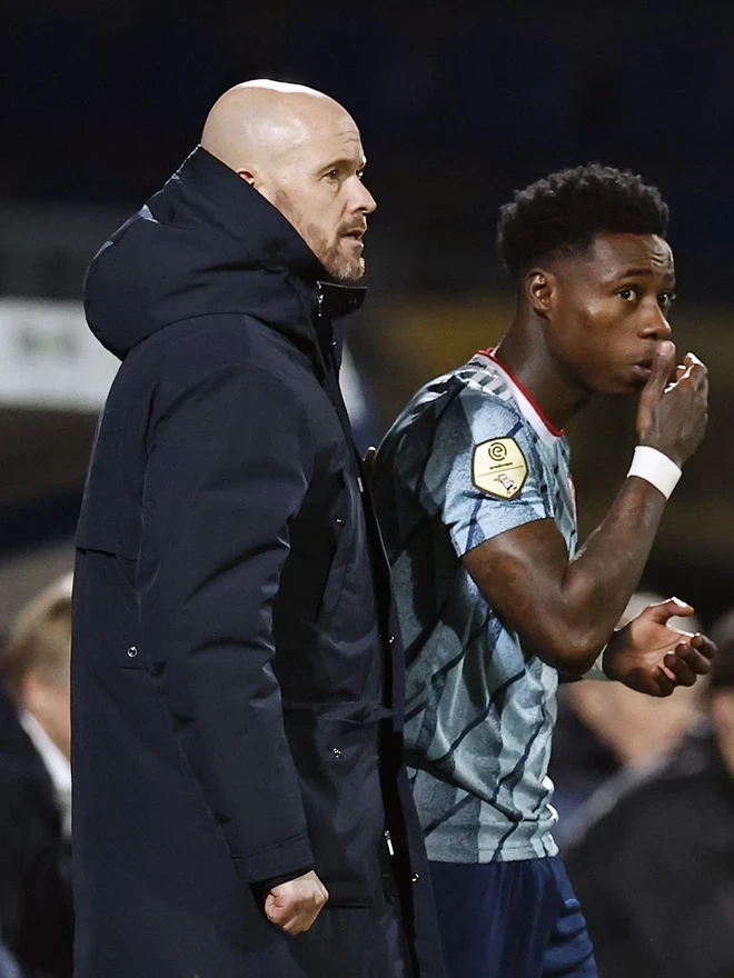 Promes từng là học trò của huấn luyện viên Erik ten Hag trong màu áo Ajax Amsterdam. (Nguồn: Getty Images)